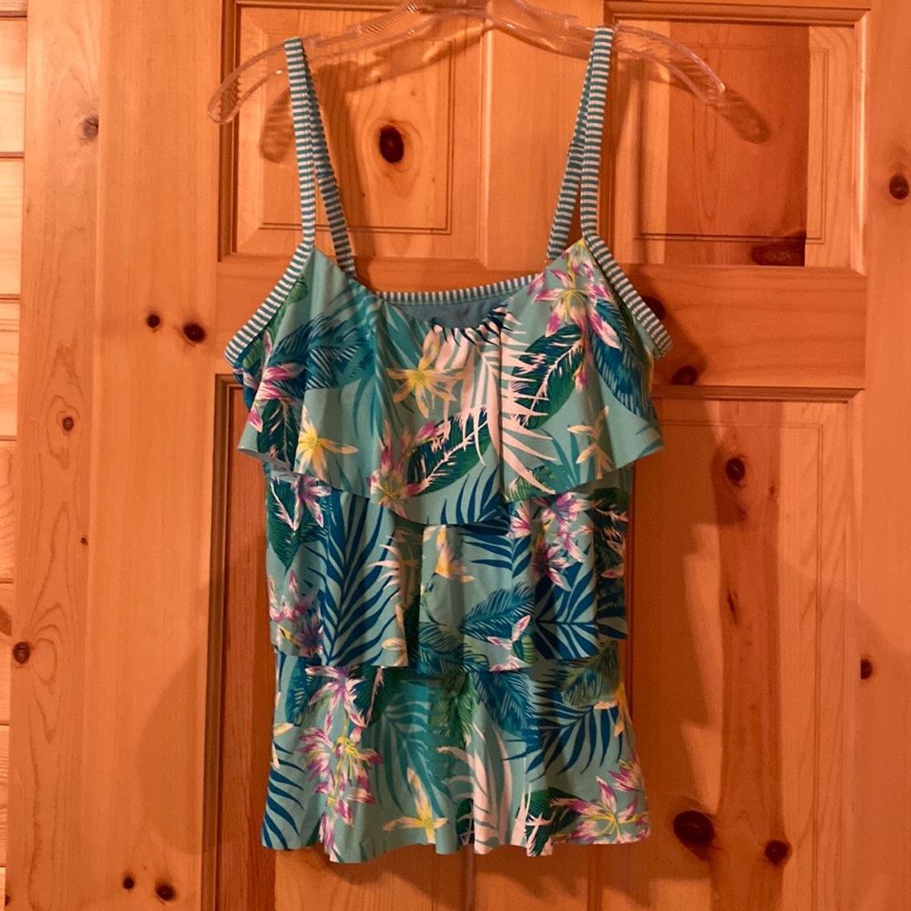 Tiered Tankini with matching bottom. Top is size 14, bottom is size 12.